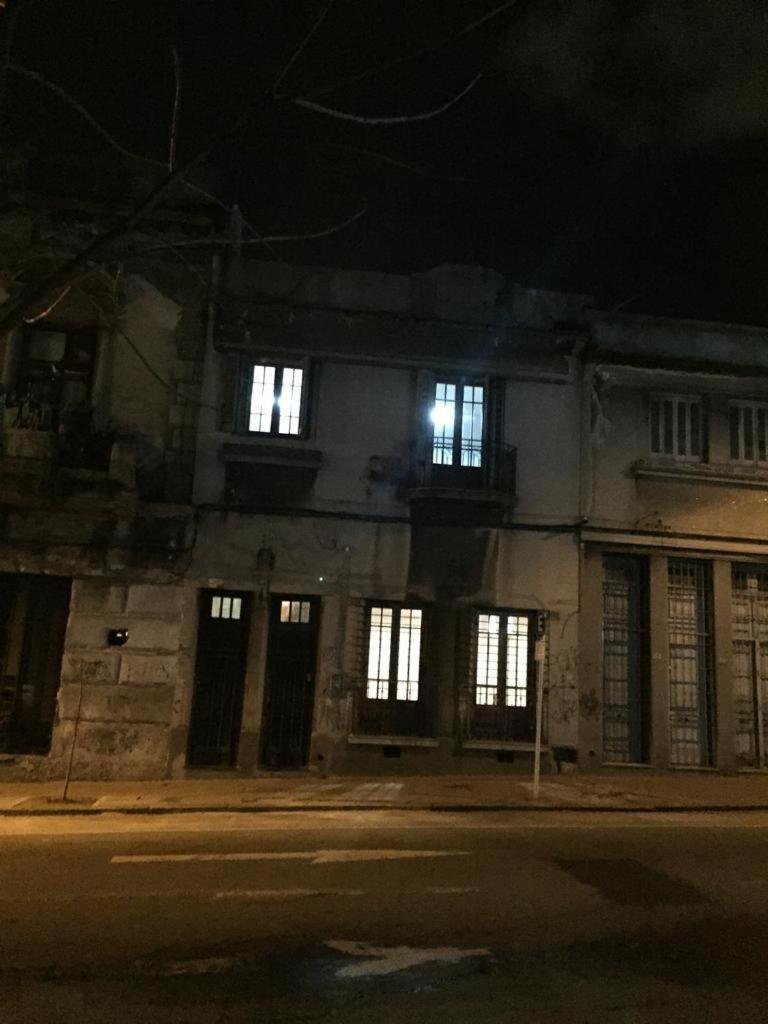 Ahiva Espacio Temporal Montevideo Buitenkant foto