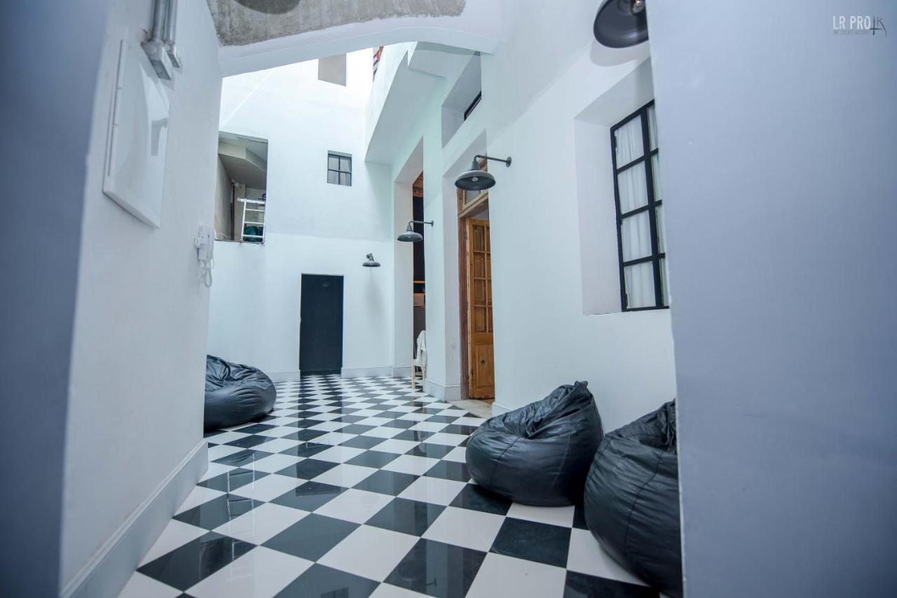 Ahiva Espacio Temporal Montevideo Buitenkant foto